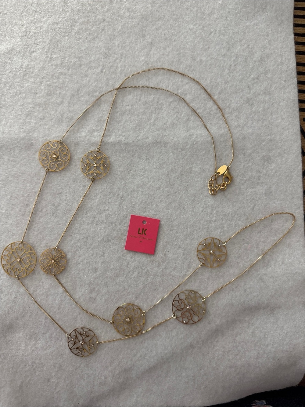 Leetal Kalmanson delicate Gold Filigree Circle Station Necklace - Gold